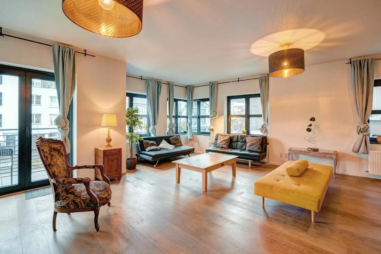 Theater Lodge Apartment In Heart Of Antwerpen